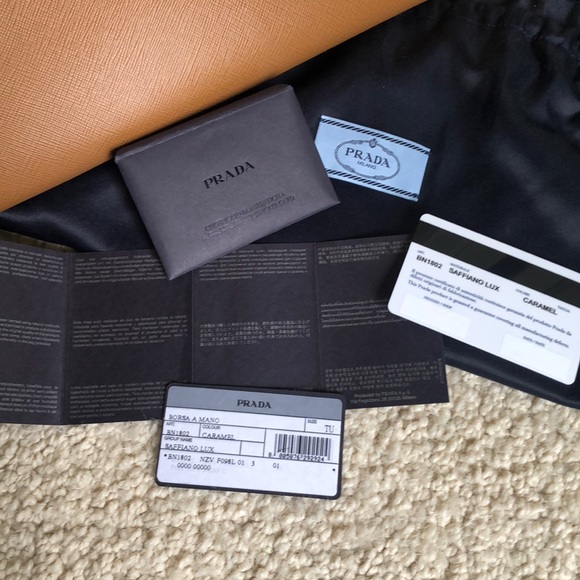 Prada Saffianio Executive Tote (Extra Large Size) - Picture 6 of 7